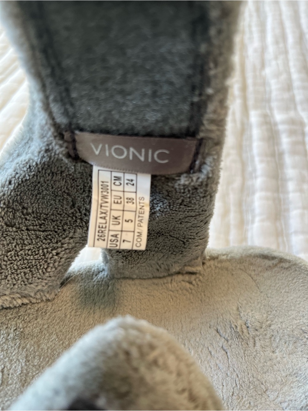 Vionic Relax Slippers - Picture 7 of 8